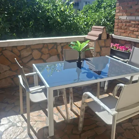 Lejlighed Krasi-apartment